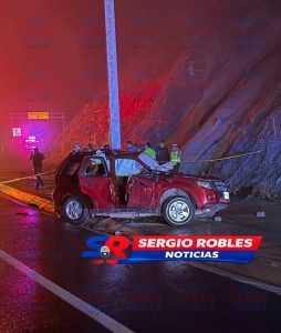 DOS FALLECIDOS Y CINCO HERIDOS TRAS IMPRESIONANTE CHOQUE CONTRA EL MISMO POSTE QUE YA HABÍA COBRADO OTRA VIDA DE UN ENFERMERO.