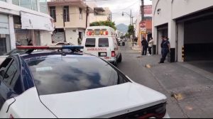 SU CORAZÓN SE DETUVO A METROS DE LA CLÍNICA; FALLECE HOMBRE DE 70 AÑOS EN TEPIC.